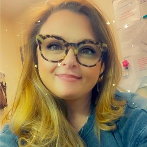 Meet your Posher, Dawana